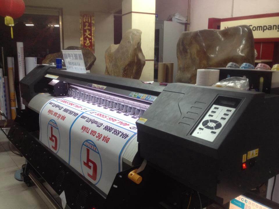 In kỹ thuật số tại công ty quảng cáo Sắc Kim