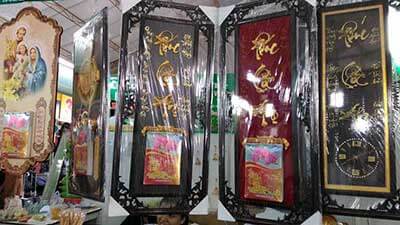 Làm lịch treo tường cao cấp năm 2018